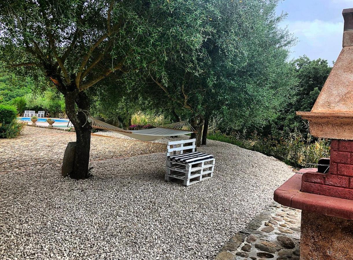 Casa Vacanza Centro Sardegna Sorgono المظهر الخارجي الصورة