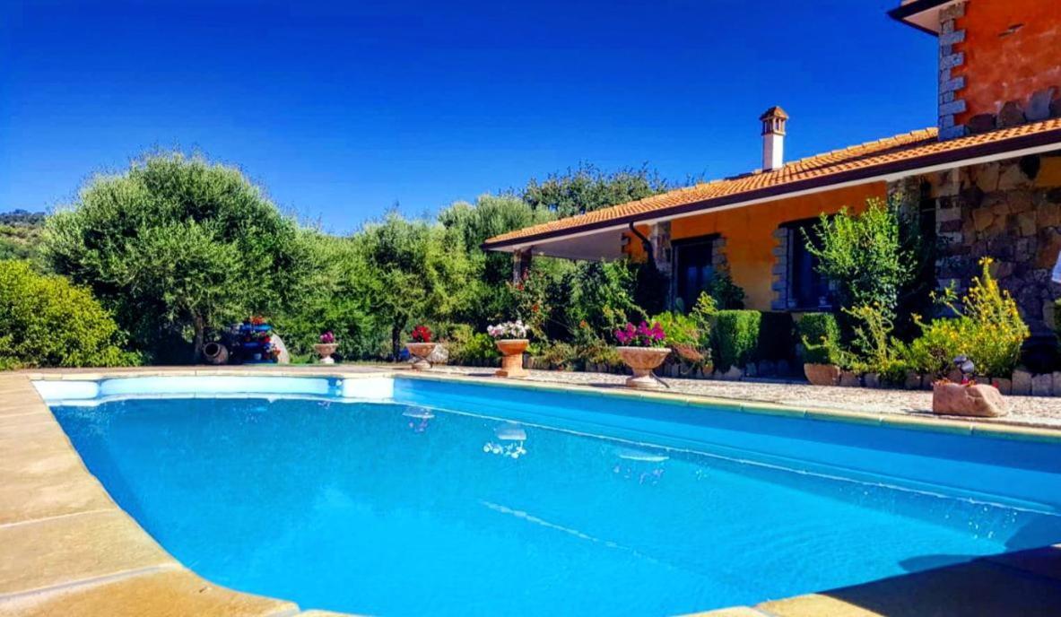 Casa Vacanza Centro Sardegna Sorgono المظهر الخارجي الصورة